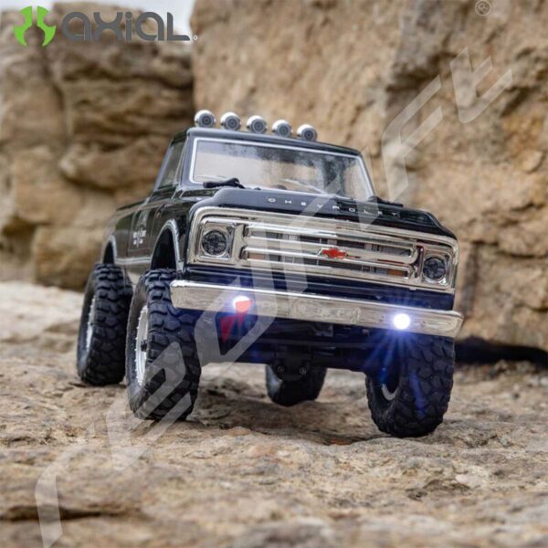 AXIAL: SCX24 1967 Chevrolet C10 1/24 4WD-RTR BLACK - Image 25