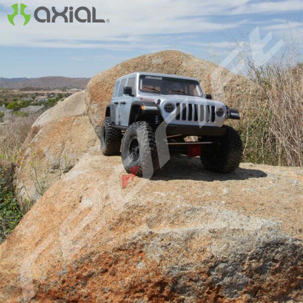 AXIAL: 1/6 SCX6 Jeep JLU Wrangler 4X4 Rock Crawler RTR: Silver - Image 24